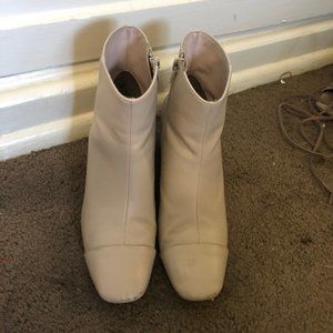 *MOVING SALE* Zara white ankle boots